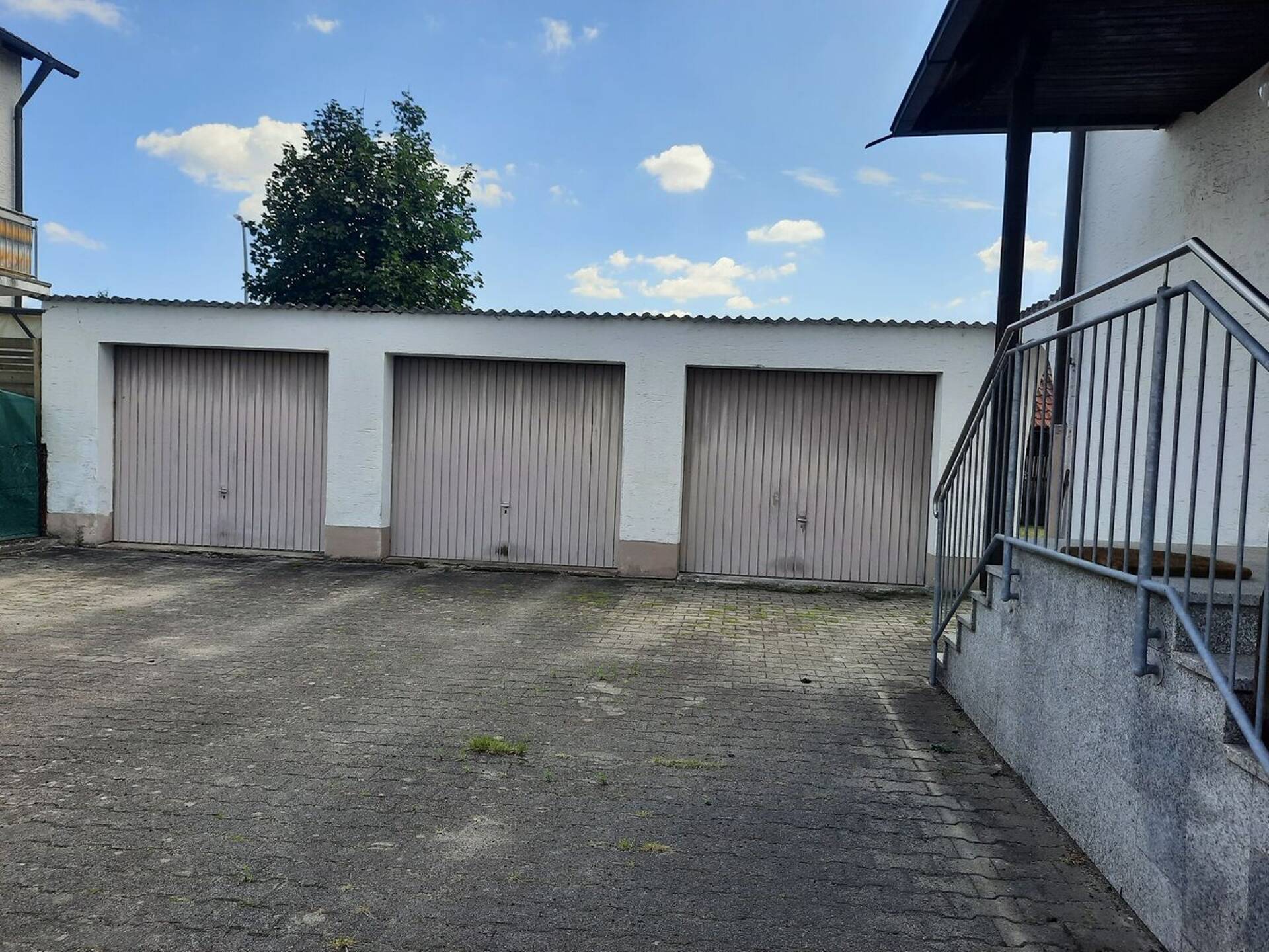 Dachgeschosswohnung in 93128 Regenstauf mit 109 m² kaufen