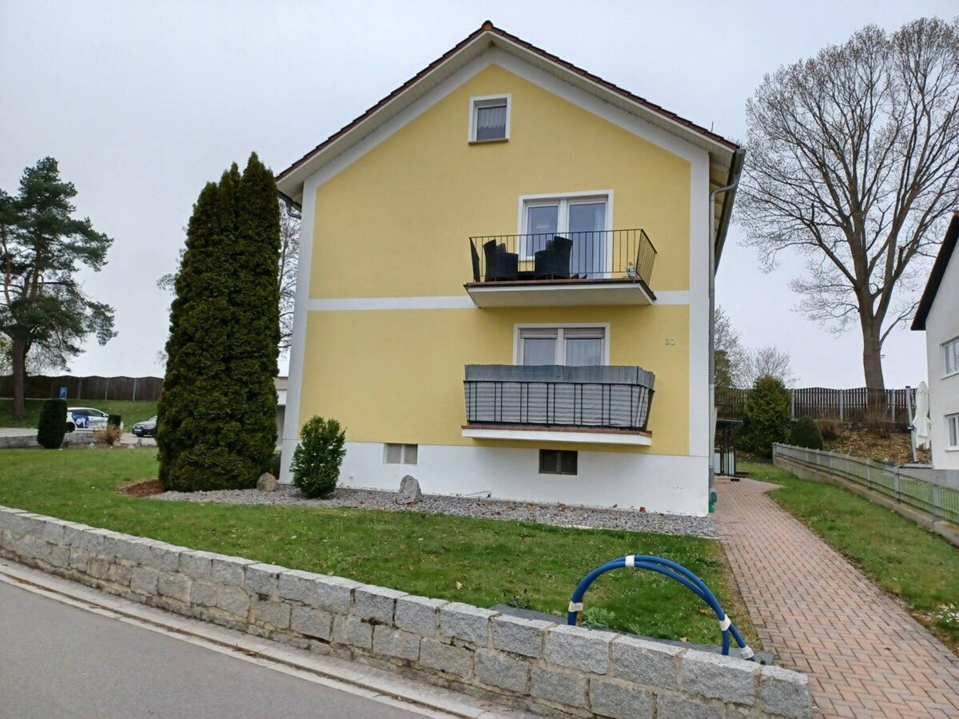 Mehrfamilienhaus in 92442 Wackersdorf mit 224,78 m² kaufen