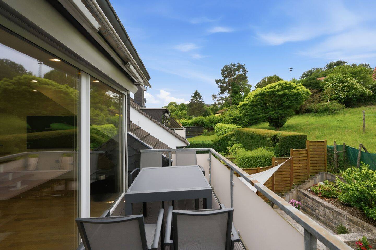 TOP sanierte Maisonette-Wohnung (87,18 m²) für Alleinstehende oder Paare in Hagen-Holthausen – Hagen – Vorschaubild 9