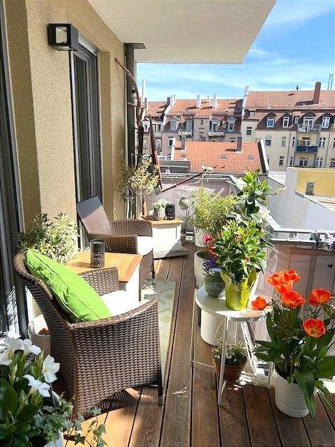 Neuwertige 3-Zimmerwhg. mit Balkon & Designküche in U-Bahnnähe