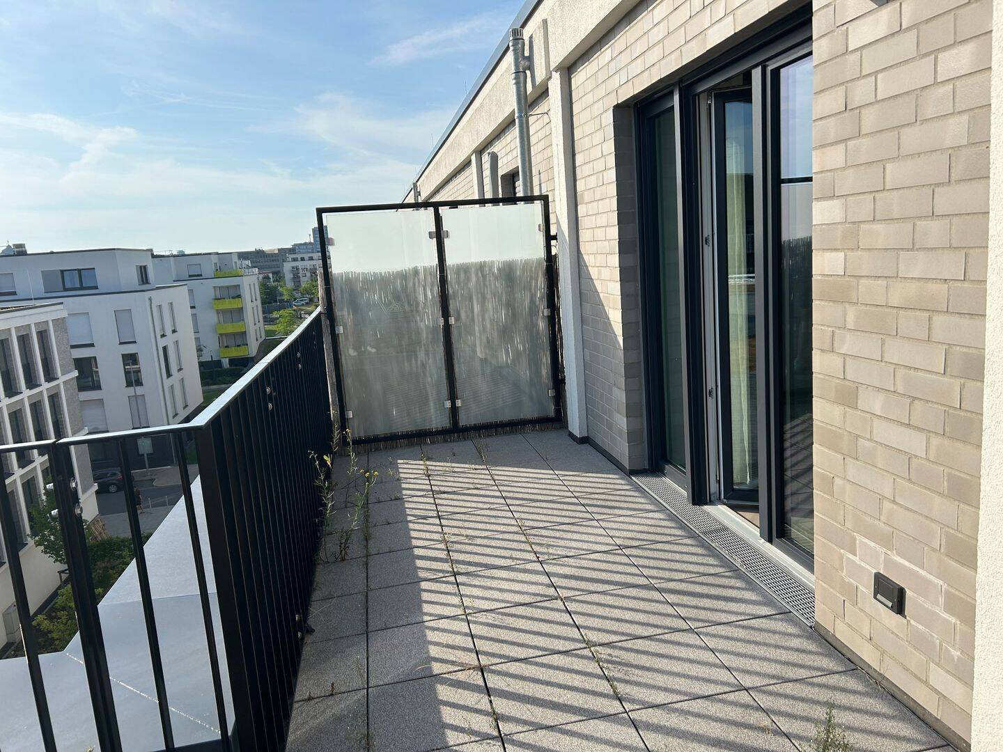 Vollmöbliertes Apartment mit Balkon in zeitlos schönem Design | ab sofort verfügbar! – Düsseldorf – Vorschaubild 5