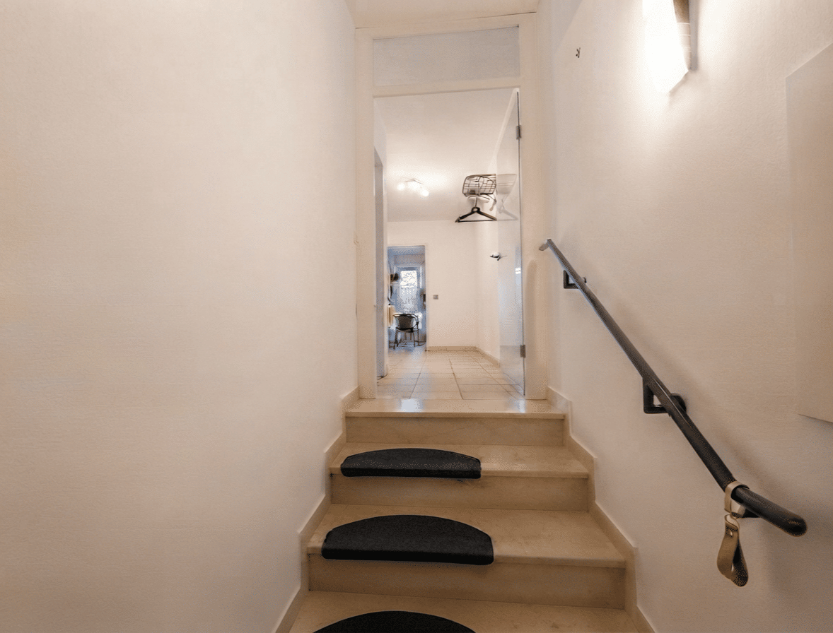 Attraktive 2-Zimmer-Wohnung mit Terrasse und TG-Stellplatz, ideal gelegen nahe Uniklinikum. – Regensburg – Vorschaubild 6