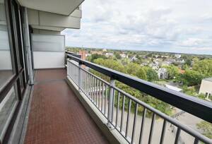 Exklusives Apartment mit DOM u. Skyline - Blick im 11. OG mit Aufzug, großem Balkon / ruhig gelegen! – 50858 Köln – Vorschaubild 2