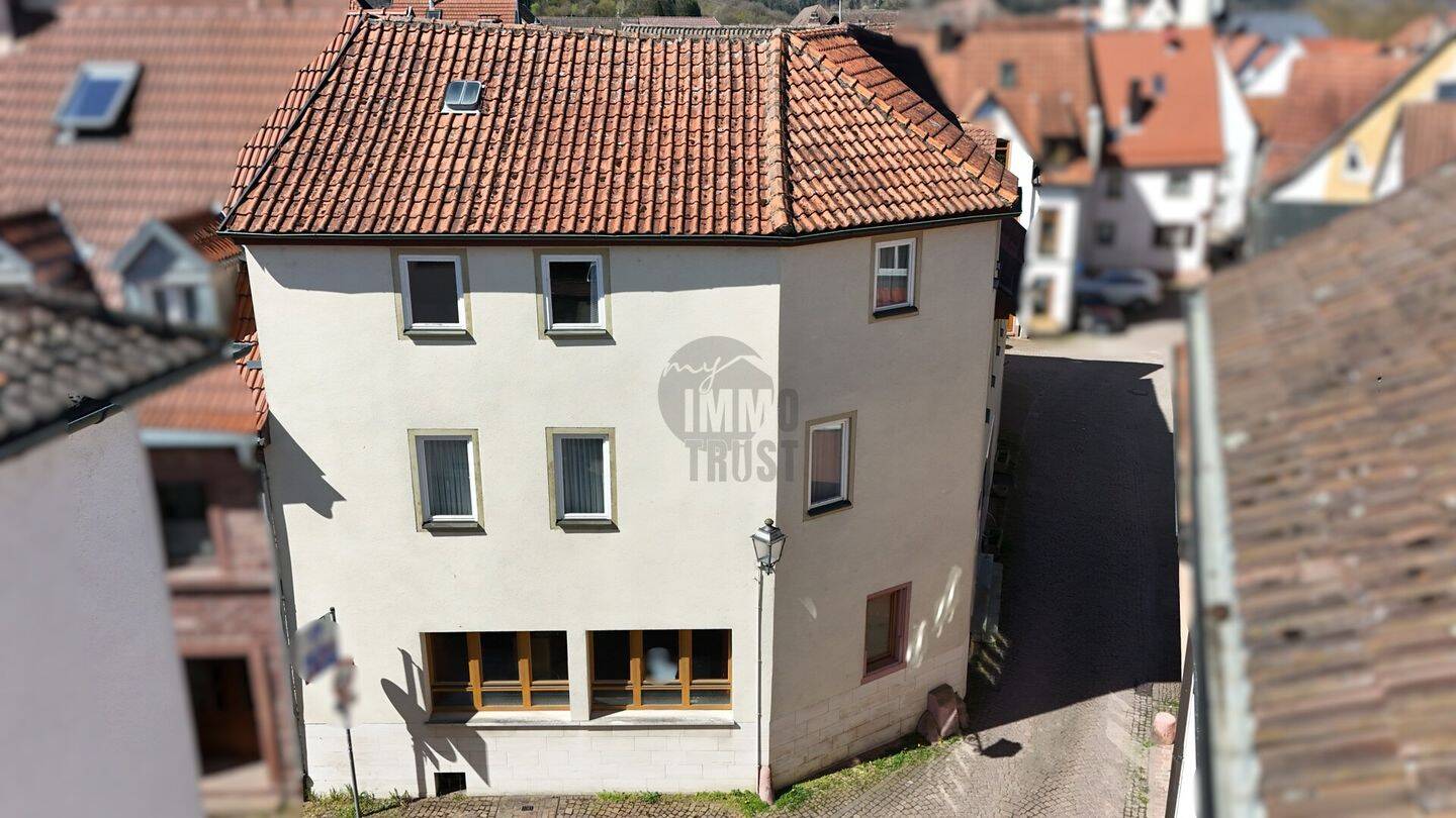 ALTSTADTLAGE MIT VIELSEITIGEM NUTZUNGSPOTENZIAL UND HOHER ATTRAKTIVITÄT - ALLWÜRDIG MIT VIEL TRADITION!! – Lohr am Main – Vorschaubild 3