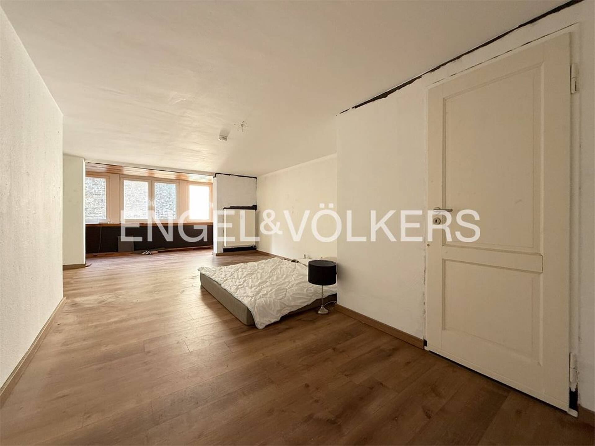Haus in 56077 Koblenz mit 518 m² kaufen