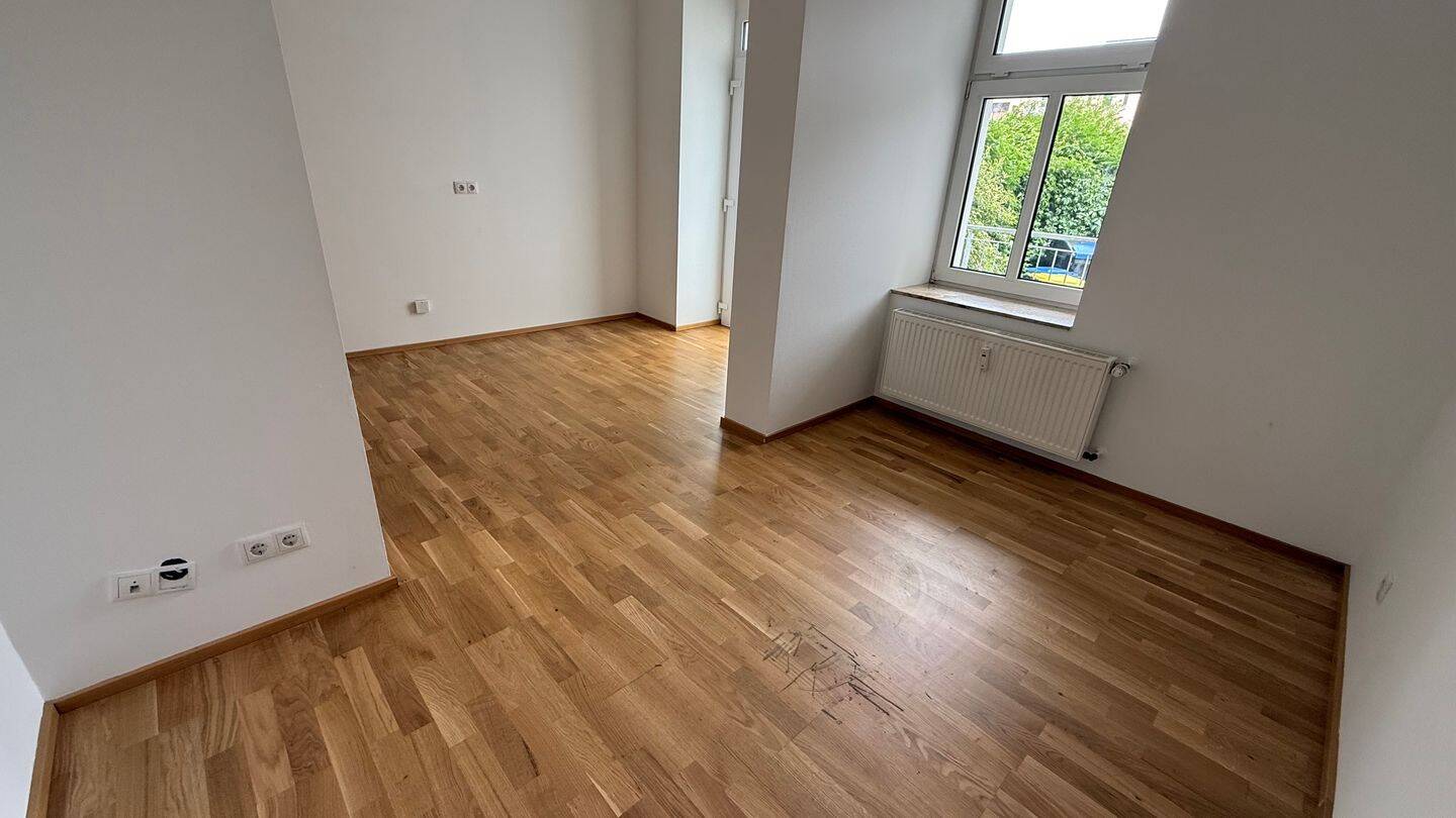Terrasse - Stellplatz mgl. - Wanne u. Dusche - Parkett - Frei ab 1.4.26 – Chemnitz – Vorschaubild 7