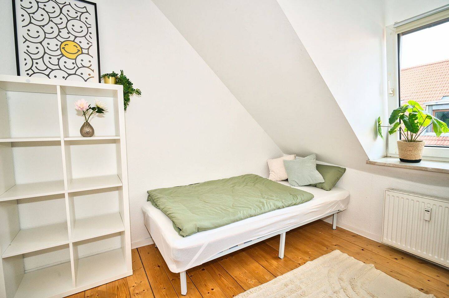 Möbliertes WG-Zimmer (Fully Furnished Room)in exklusiver Frauen-WG im Jungbusch – ideal für Young Professionals, Azubis & Berufseinsteiger – Mannheim – Vorschaubild 3