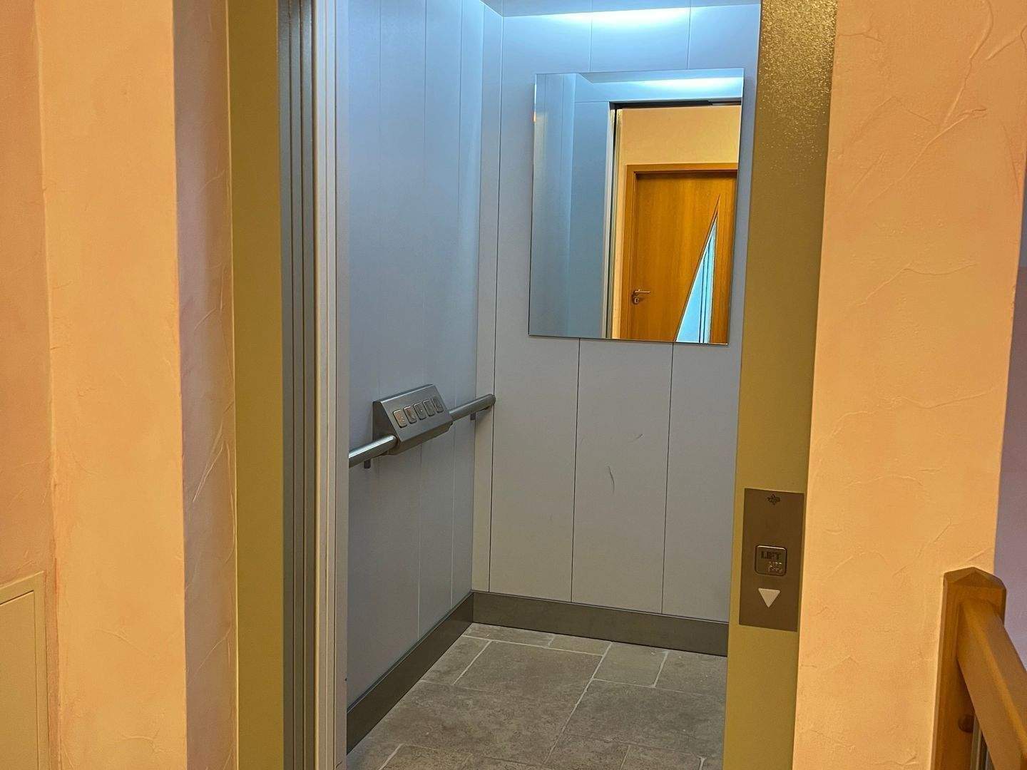 Kaufpreisreduzierung um knapp 100.000 EUR - BARRIEREFREI / FAHRSTUHL - luxuriöses Einfamilienhaus – Ruhla – Vorschaubild 3