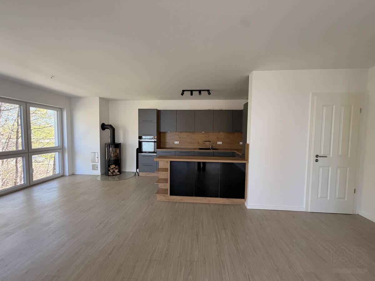 Ankommen und Wohlfühlen - stilvolle 4-Zimmer-Wohnung mit Kamin und Südbalkon am Schweizer Wald – Rostock – Vorschaubild 8