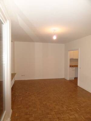 Schöne 1 ½ Zimmer Wohnung mit Balkon - zentral und doch ruhig gelegen – 22143 Hamburg – Vorschaubild 5