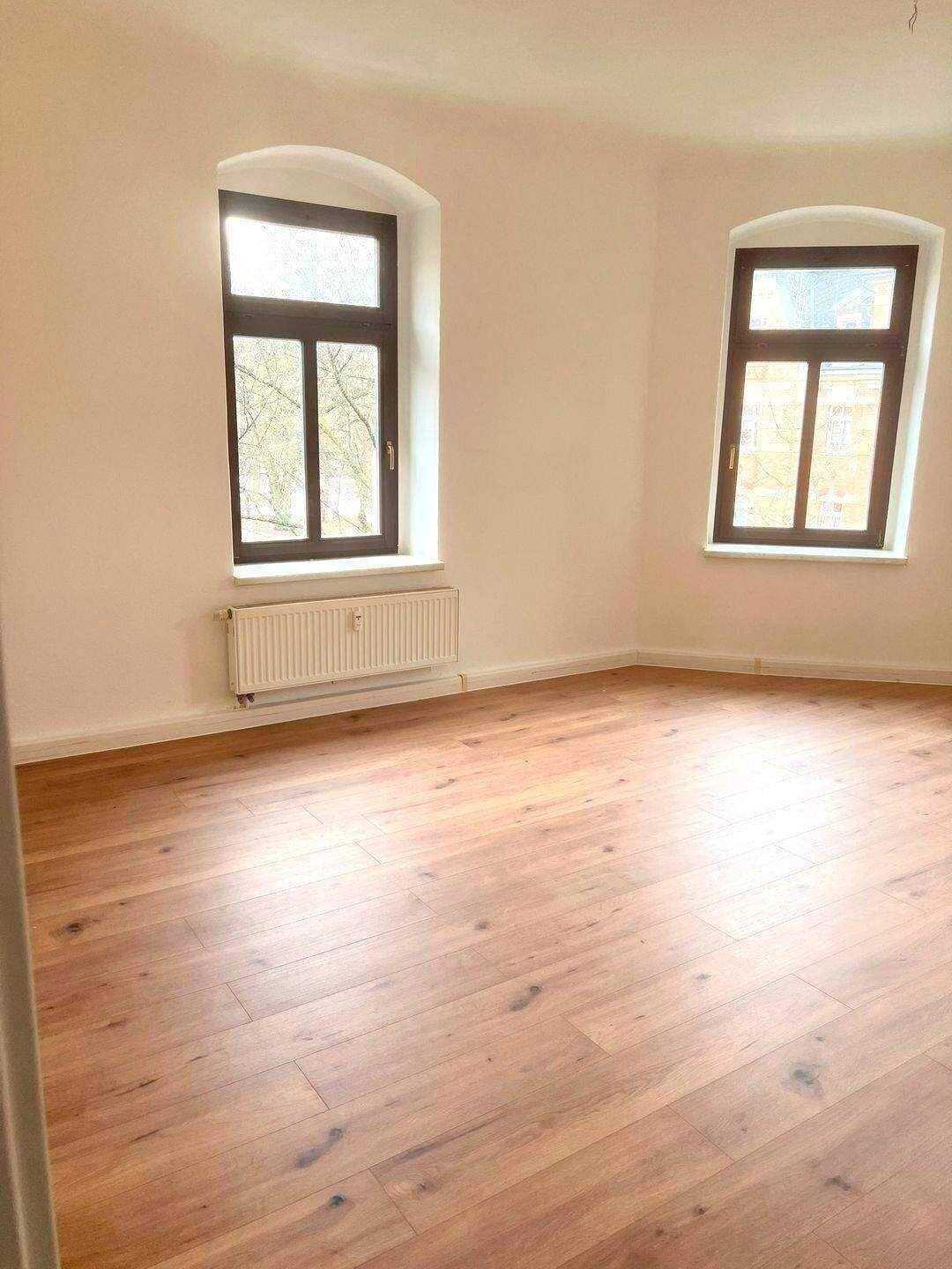 NEU SANIERT / HELLE WOHNUNG / BLICK INS GRÜNE / TOP LAGE – Chemnitz – Vorschaubild 4
