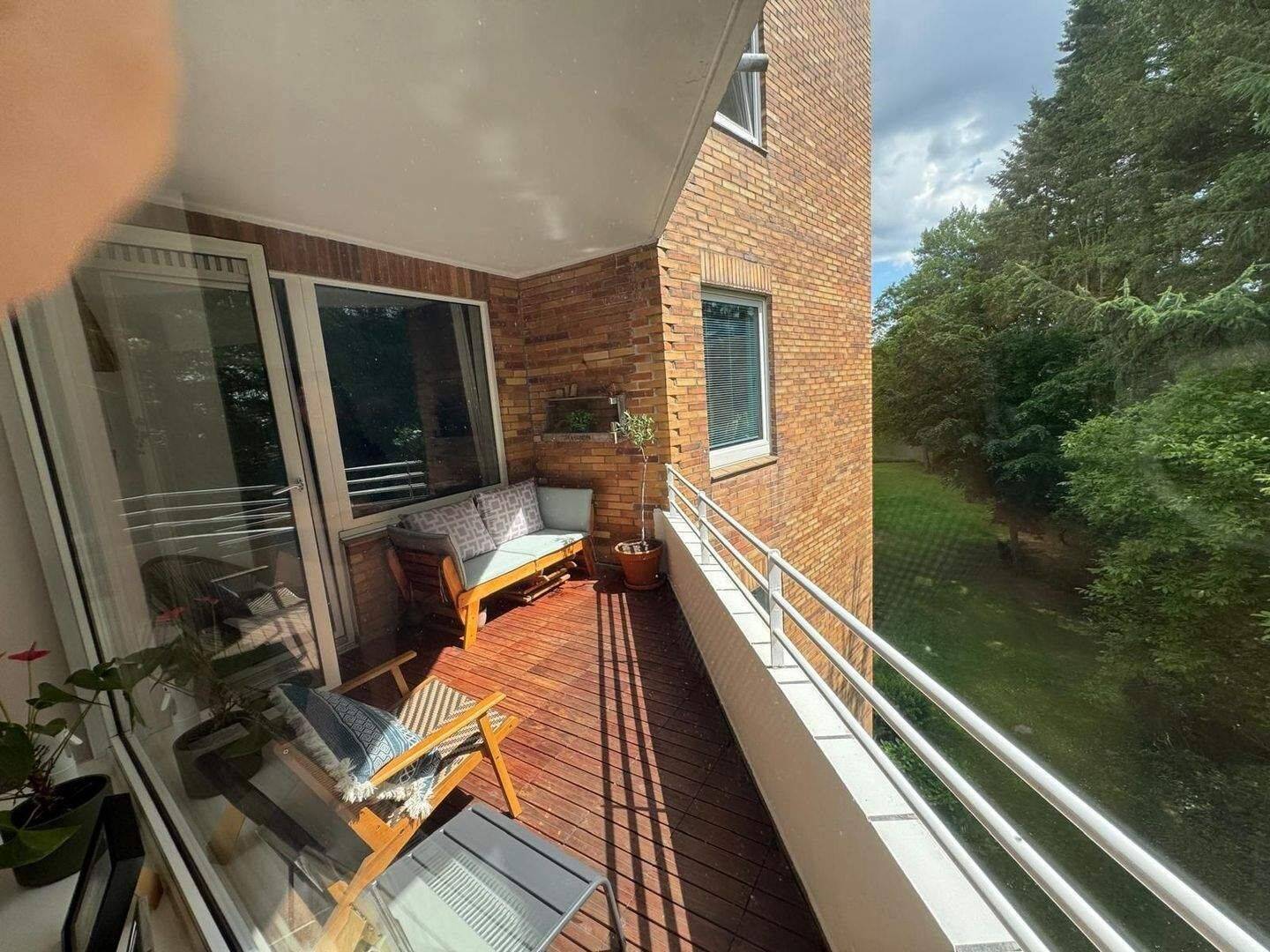 Direkt Am Alsterufer - Wow! – Hamburg – Vorschaubild 7