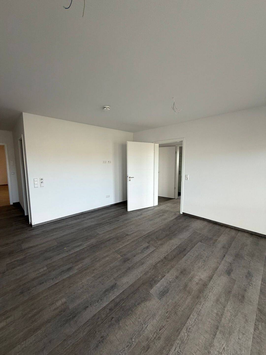Lichtdurchflutete 3 Zimmer- Obergeschosswohnung mit Einbauküche in Osnabrück – Osnabrück – Vorschaubild 5