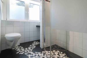 Wohnen, Vermieten oder Kombinieren - Haus mit Einliegerpotenzial und Entwicklungschancen – 90766 Fürth – Vorschaubild 2