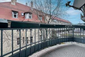 Traumhafte 5-Zimmer-Altbauwohnung mit hohen Decken und besonderem Flair – 90762 Fürth – Vorschaubild 6
