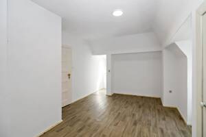 Viel Platz für die ganze Familie - Charmantes Wohnhaus in begehrter Wohnlage – 12683 Berlin – Vorschaubild 8