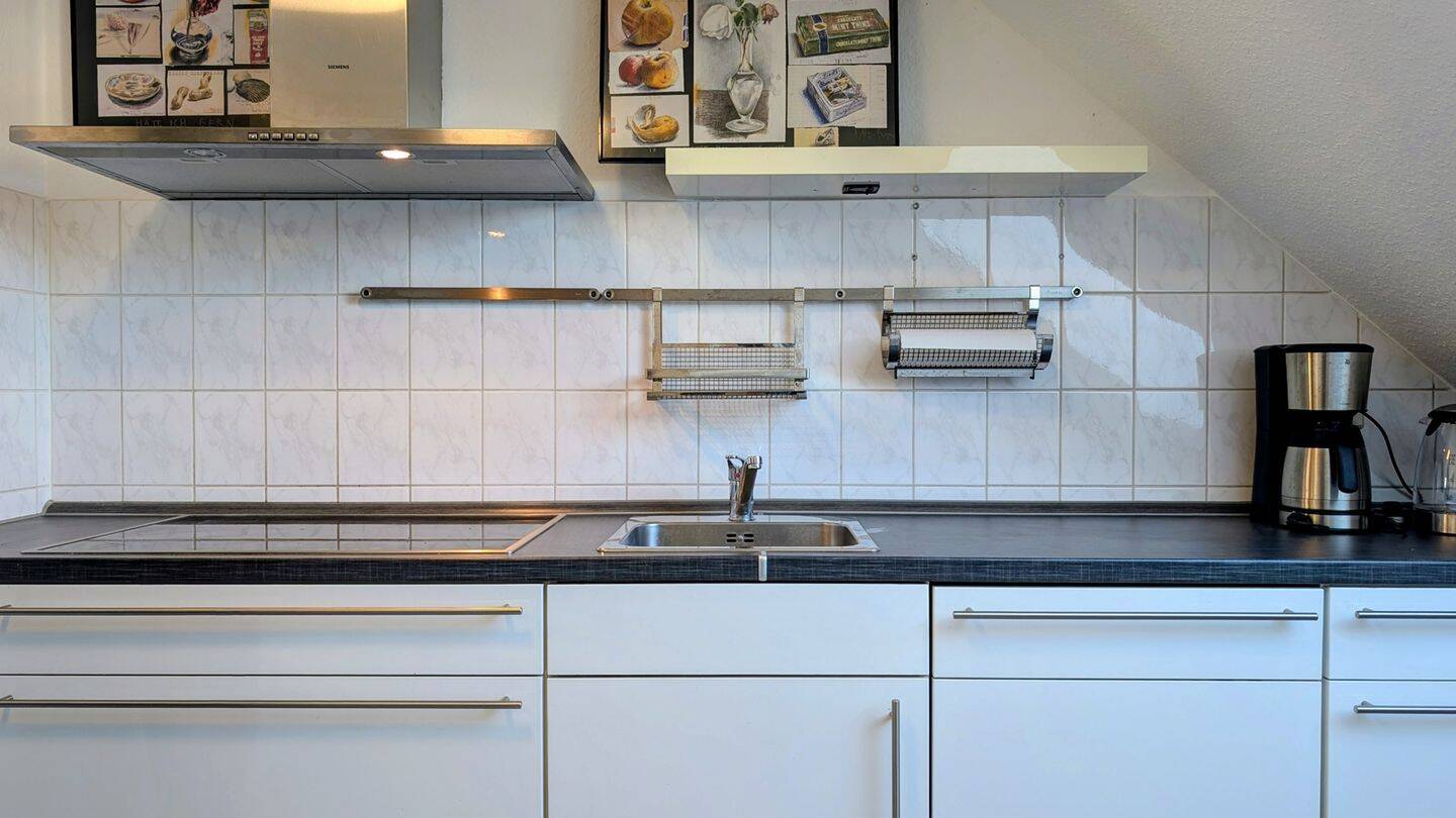 Modernisierte Wohnung "Dachgold" in Meiderich – Duisburg – Vorschaubild 6