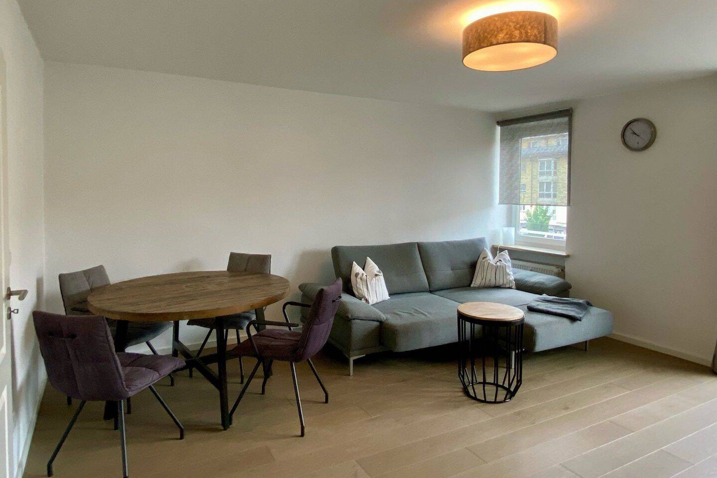 Möblierte modernisierte 2-Zimmer-Wohnung mit zwei Balkonen – München – Vorschaubild 5