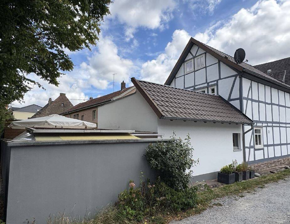 Charmantes Fachwerkhaus mit Neubaucharakter in direkter Innenstadtlage von Höxter – Höxter – Vorschaubild 3