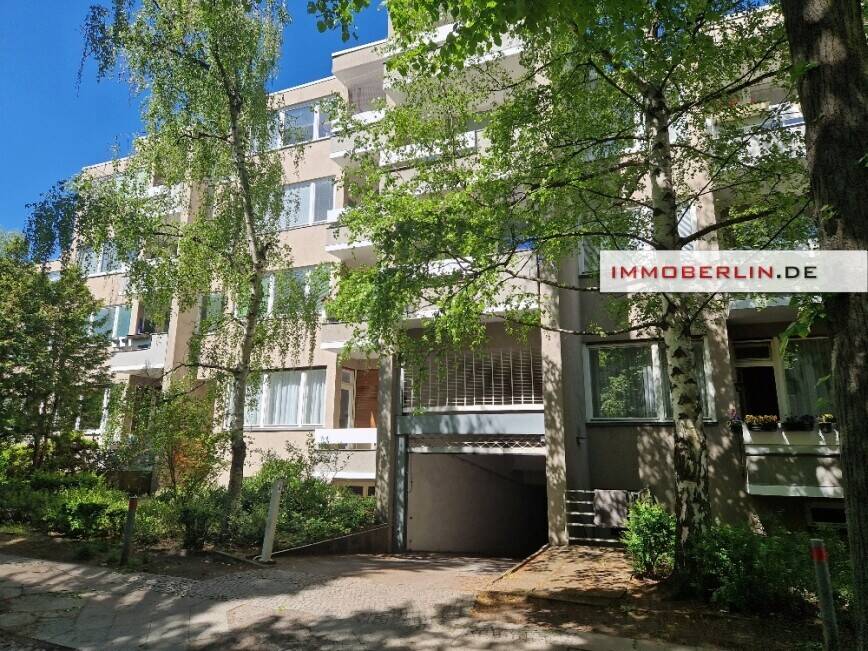 IMMOBERLIN.DE - Attraktive Wohnung mit Loggia & Pkw-Stellplatz in Lankwitz – Berlin – Vorschaubild 2