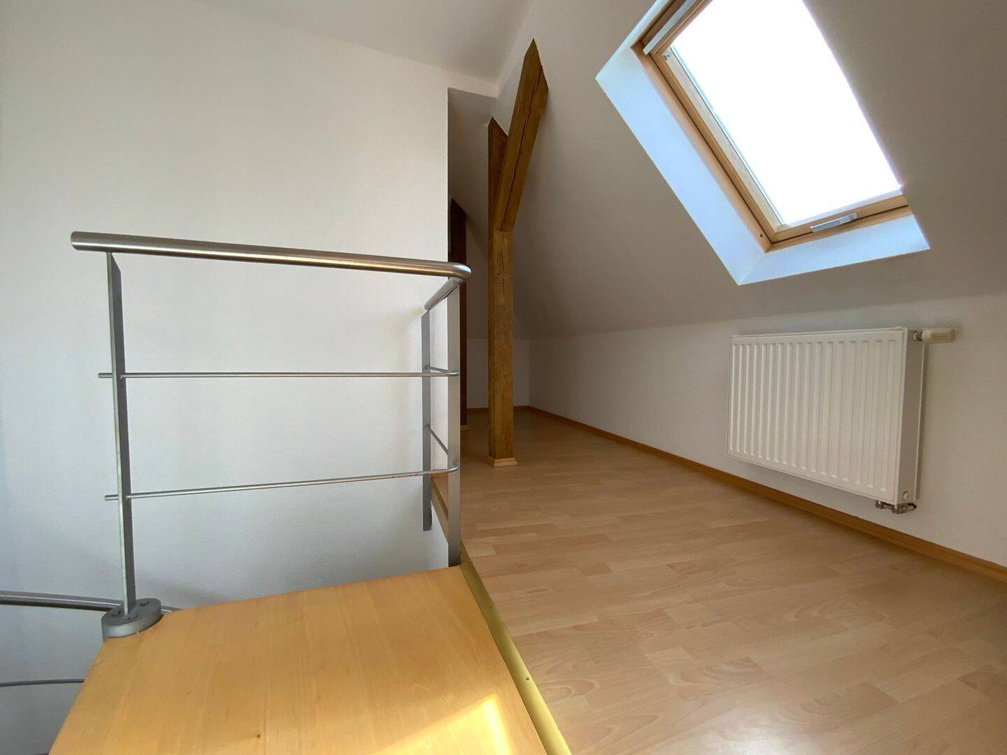 Besonderes Wohnen in besonderer Lage - modernisierte Dachgeschoss-Maisonettewohnung – Chemnitz – Vorschaubild 8