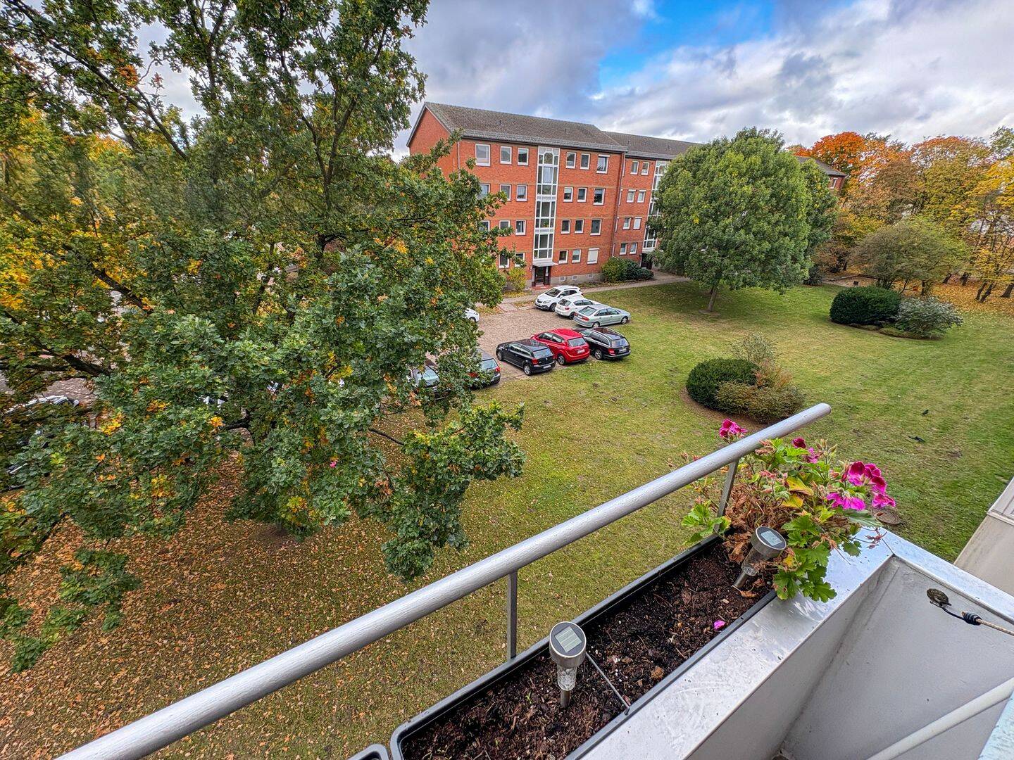 Ellenerbrok-Schevemoor / Vermietete 3-Zimmer-Wohnung mit Sonnenloggia – Bremen – Vorschaubild 2