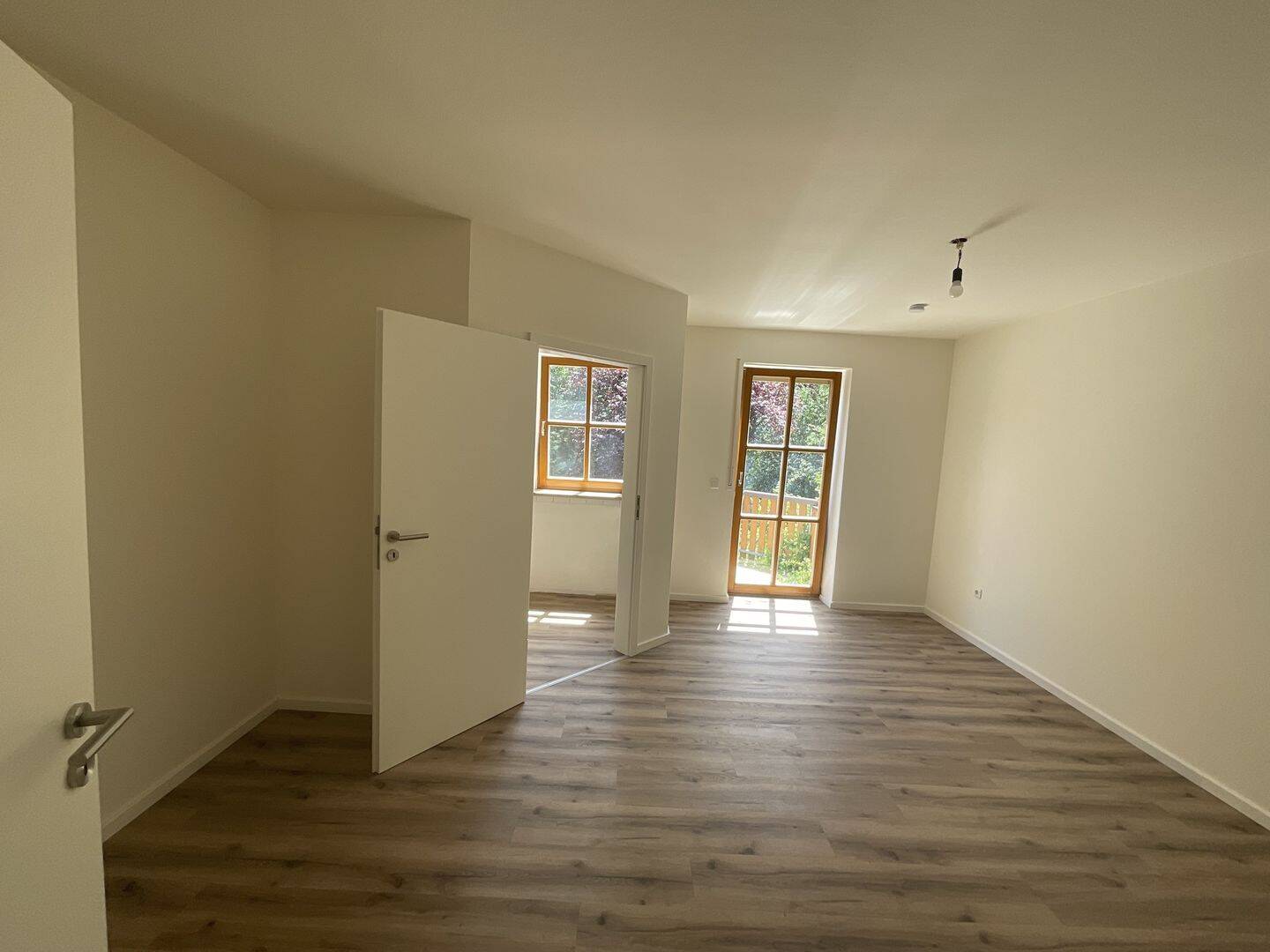 Tolle 1-Zimmer-Wohnung mit Südbalkon – Augsburg – Vorschaubild 3