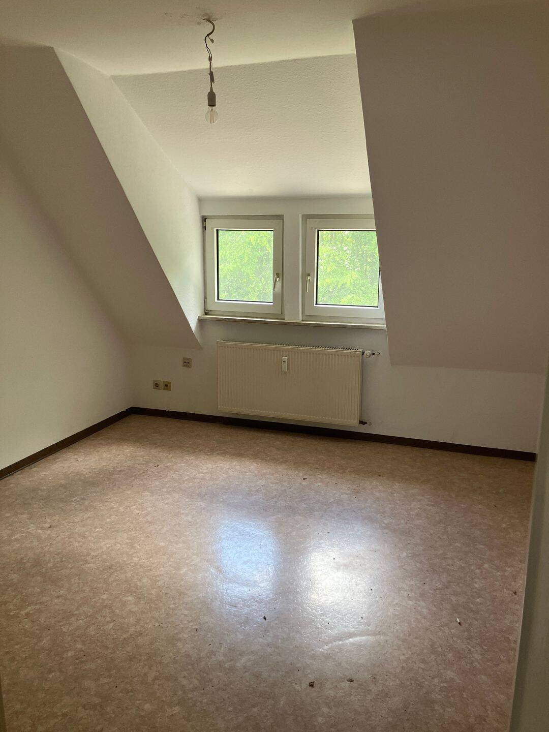 2-Zimmer-Dachgeschosswohnung in Haiger zu vermieten! – Haiger – Vorschaubild 5