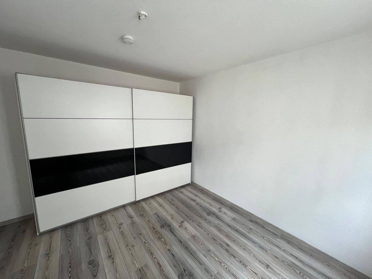 2 -Zimmer-Wohnung in zentraler Lage zu vermieten – Hildburghausen – Vorschaubild 7