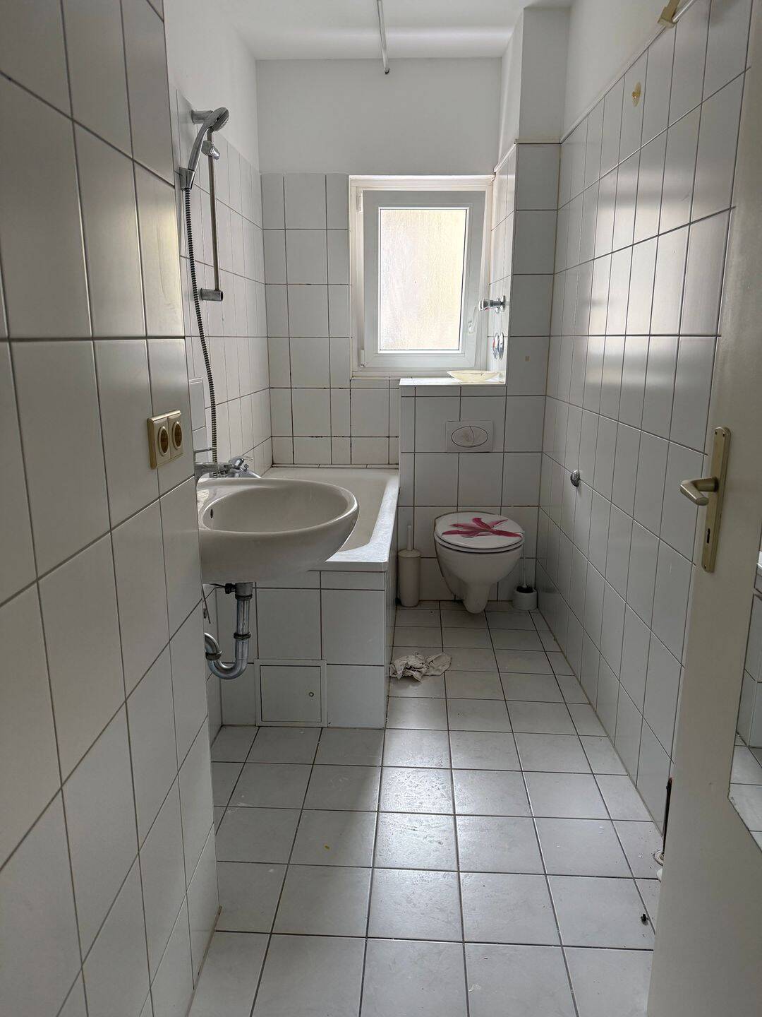Ab sofort: Kleine 3-Zimmer-Wohnung, verkehrsgünstig und doch ruhig in Gostenhof gelegen – Nürnberg – Vorschaubild 7