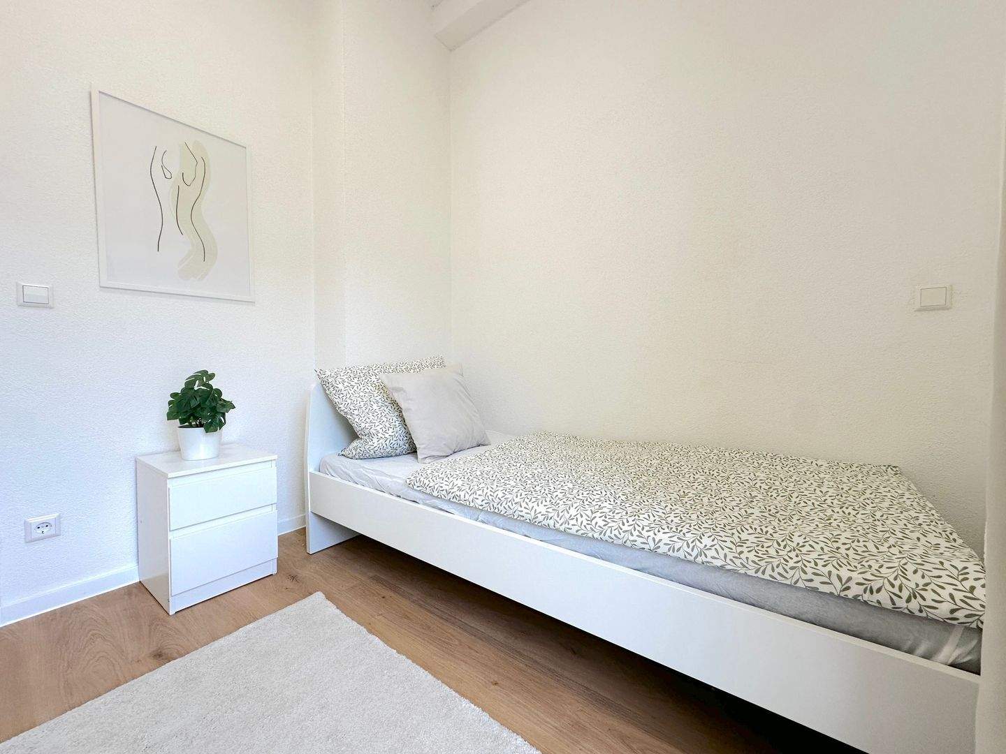 ?? 3er-WG in Mannheim-Rheinau | Möbliert 455€ warm mit Balkon | letztes Zimmer frei ?? – Mannheim – Vorschaubild 2