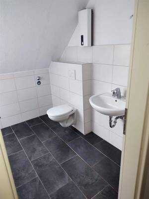 ***Schöne Dachgeschosswohnung sucht nette Mieter*** – 45884 Gelsenkirchen – Vorschaubild 3