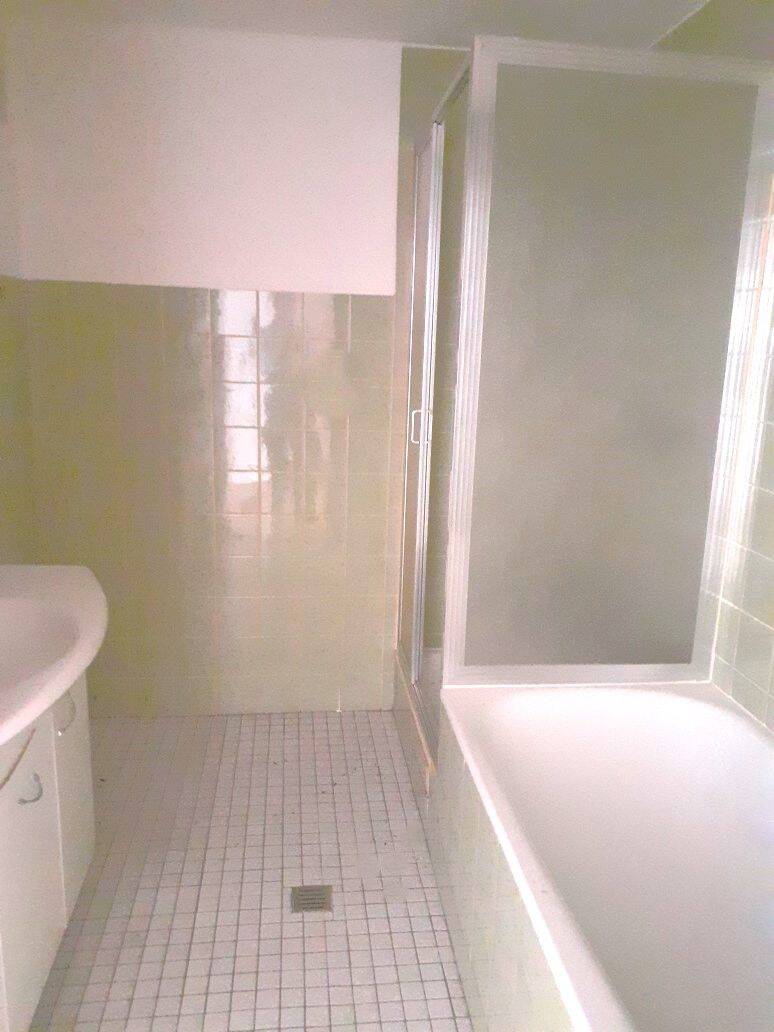 Renovierte und offen geschnittene Wohnung mit Balkon und Tiefgaragenstellplatz – Mannheim – Vorschaubild 8