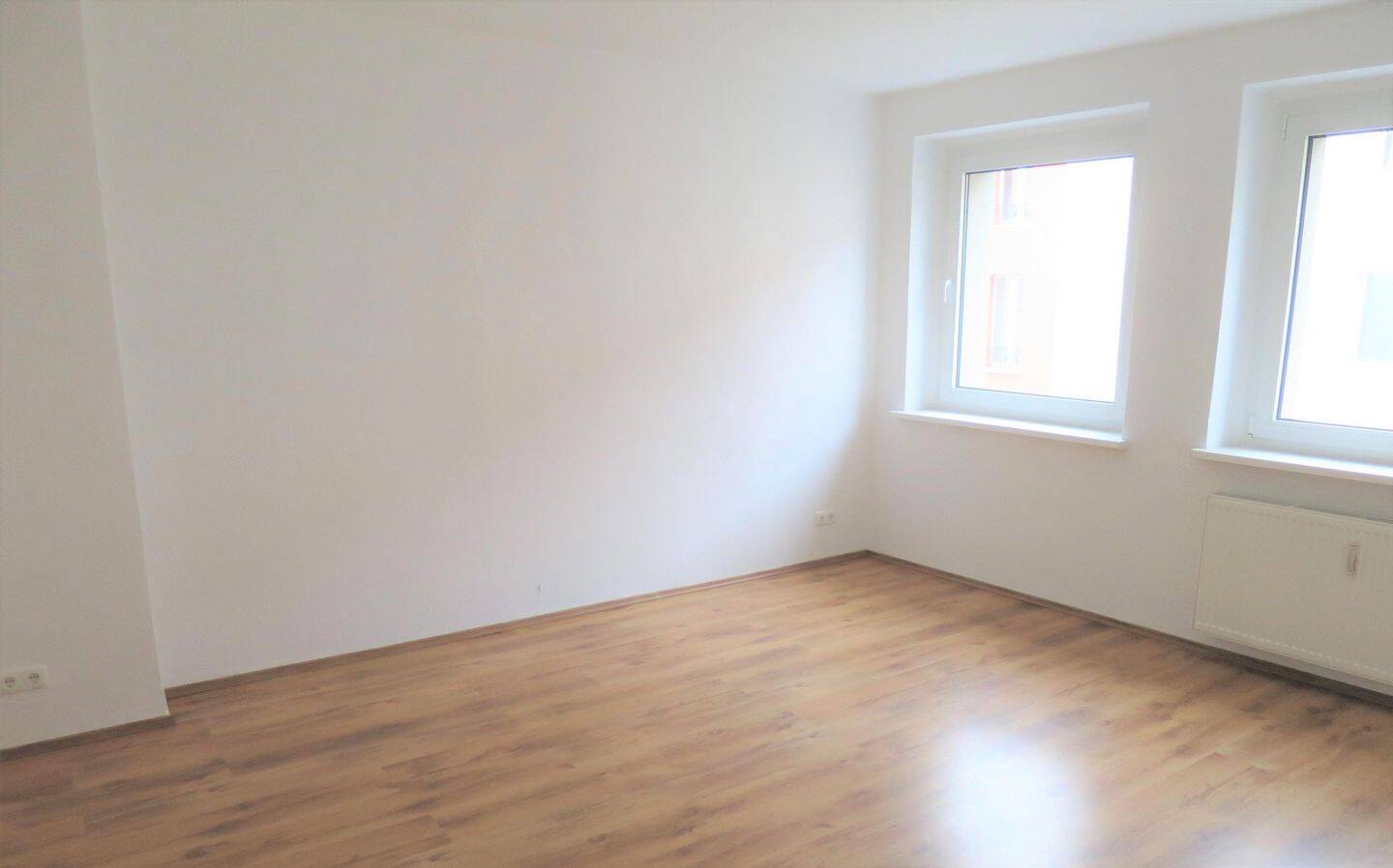 Hochwertige und Schöne 2-Raumwohnung in guter Lage mit EBK