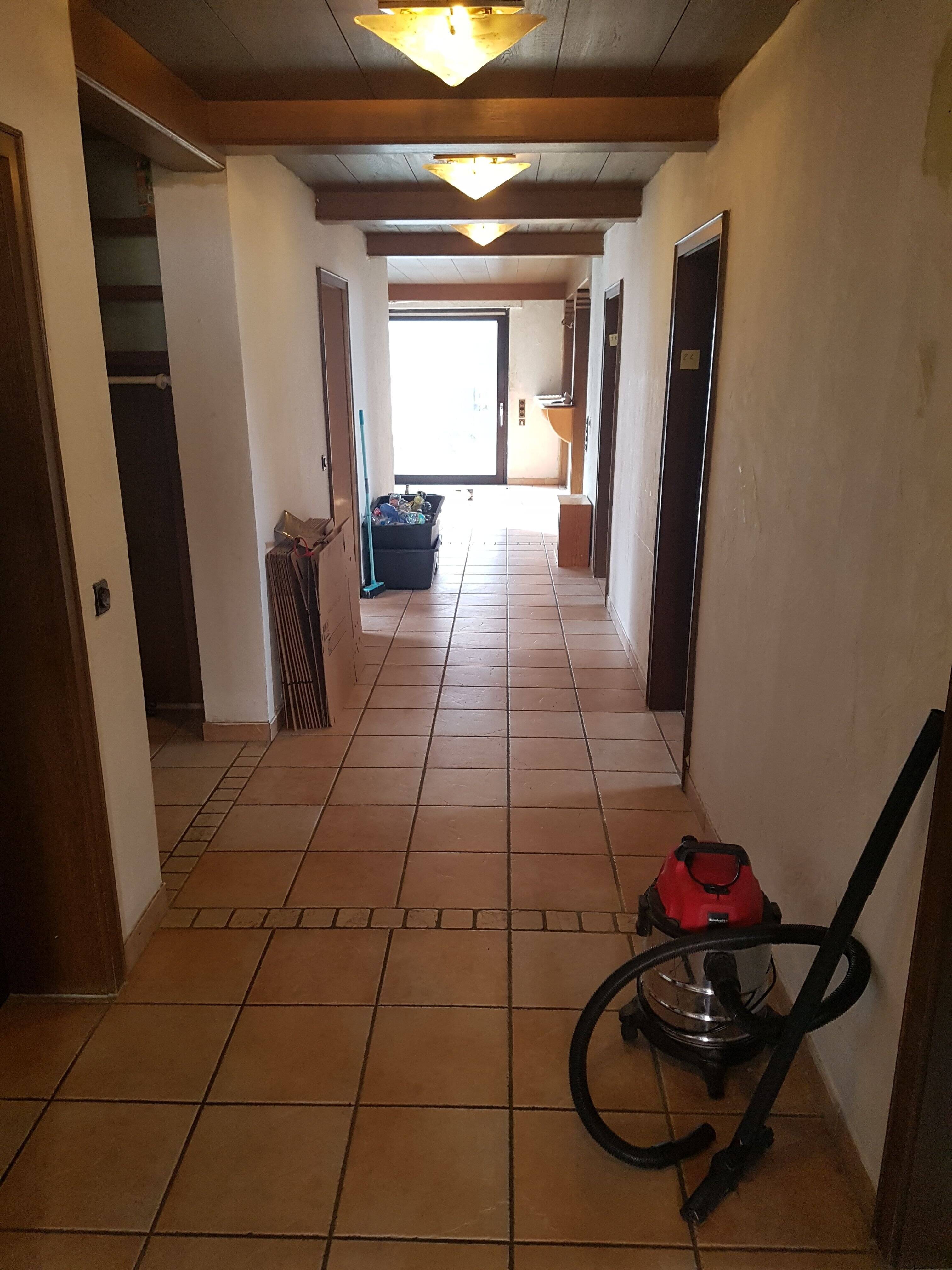 Große 140qm² 5-Zimmer-Whg ideal für Arbeiter- oder Monteurtrupps