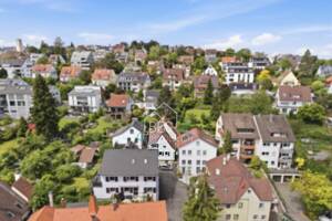 Vielseitig nutzbares Zweifamilienhaus mit Garten in gefragter Wohnlage – 70619 Stuttgart – Vorschaubild 2
