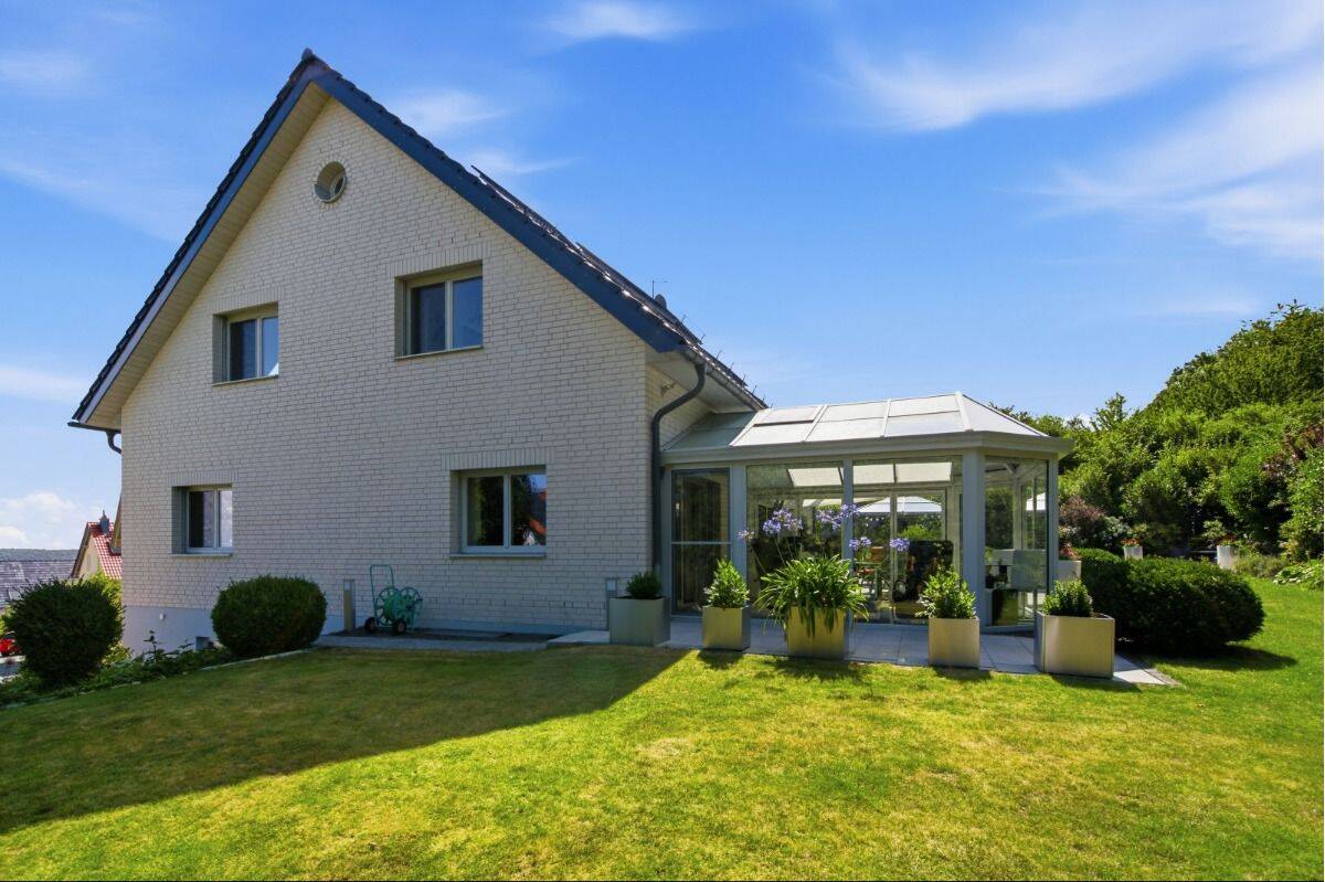 LEBENSQUALITÄT PUR! Hochwertige Immobilie mit großem Grundstück und viel Privatsphäre – Erfurt – Vorschaubild 6