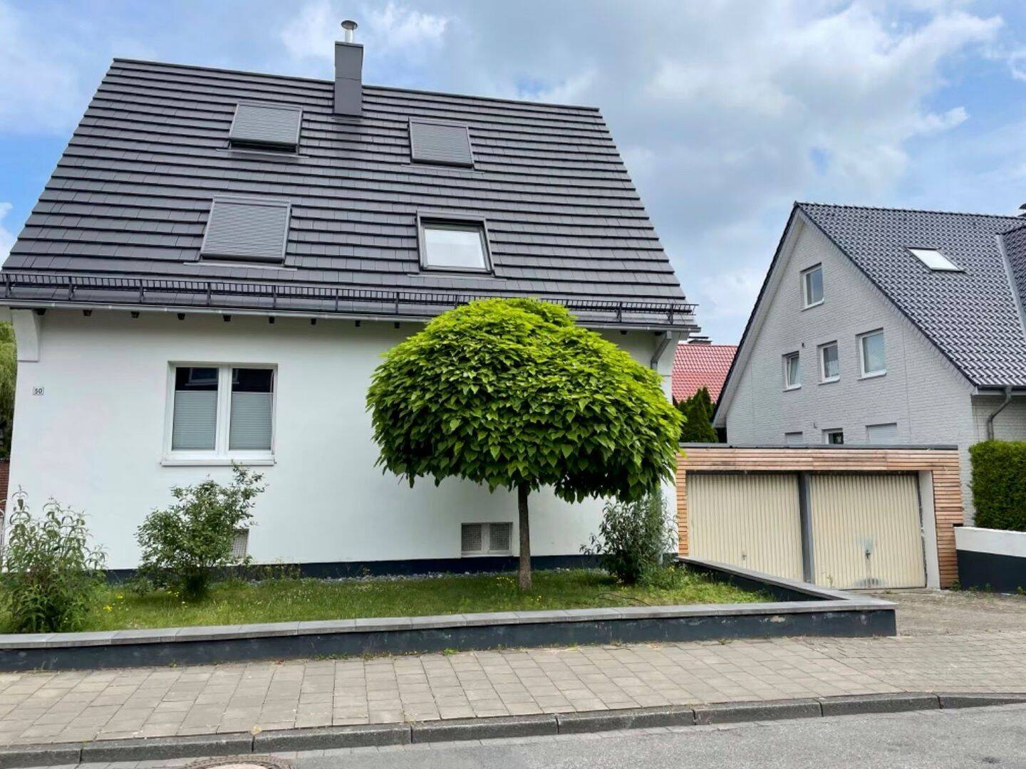 Kernsaniertes Einfamilienhaus mit großem Garten – Münster – Vorschaubild 3