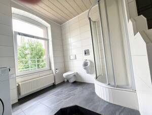 Großzügig aufgeteilte, lichtdurchflutete 3-Raum-Maisonette-Wohnung ! – 99086 Erfurt – Vorschaubild 7
