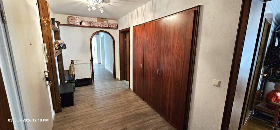 Große barrierefreie Stadtwohnung mit Balkon und Wohnküche in Tettnang