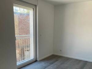 Studentenapartment mit Ein Zimmer, Pantryküche u. Bad zu vermieten! – 34127 Kassel – Vorschaubild 2