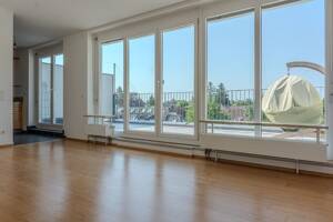 +++ Bergblick +++ 30 m² große Dachterrasse +++ lichtdurchflutet +++ – 80689 München – Vorschaubild 3