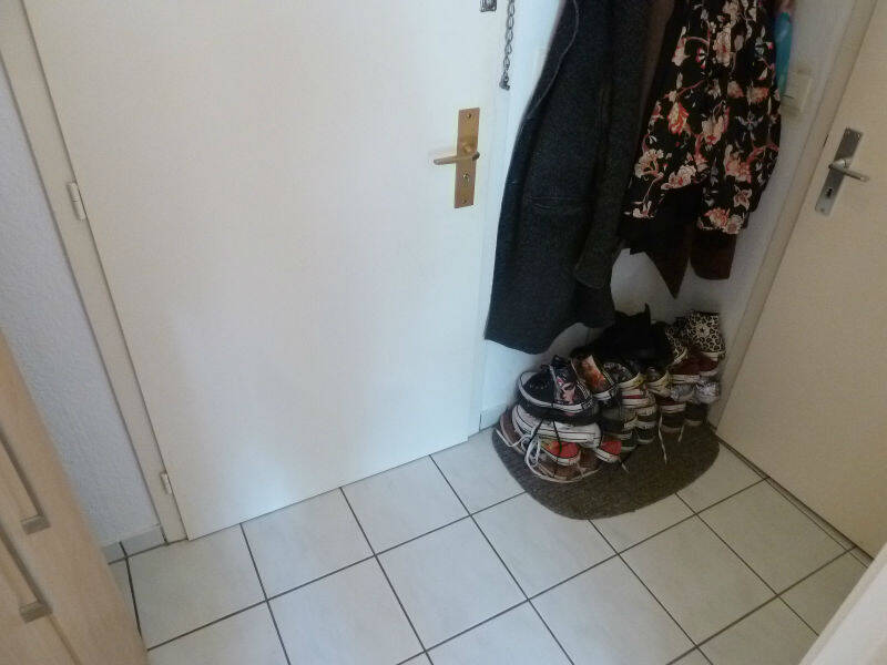 gepflegte 1-Zimmer-TERRASSEN-Wohnung in HH-Neugraben (Waldseite) – Hamburg – Vorschaubild 2