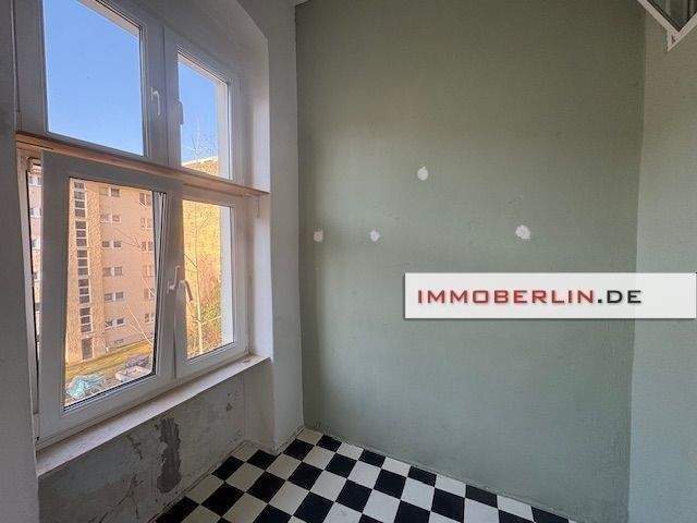 IMMOBERLIN.DE - Charmante 2-Zimmer-Wohnung im Gartenhaus nahe Hohenzollernplatz – Berlin – Bild 1 von 9