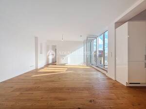 Erstbezug! Helle 3-Zimmer-Wohnung im Dachgeschoss mit Terrasse – 10245 Berlin – Vorschaubild 5