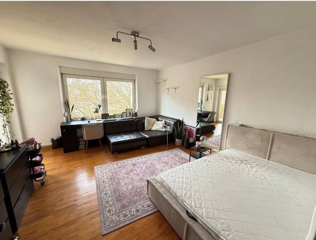 Zuhause im Regensburger Westen: Attraktive 3-Zimmer-Wohnung mit Süd-West-Loggia