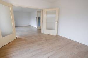 Paderborn: Charmante Eigentumswohnung mit großem Balkon und eigenem Garten! – 33102 Paderborn – Vorschaubild 2