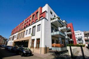 METZ IMMOBILIEN - Alex 65: Moderner Flair in ruhiger Lage!