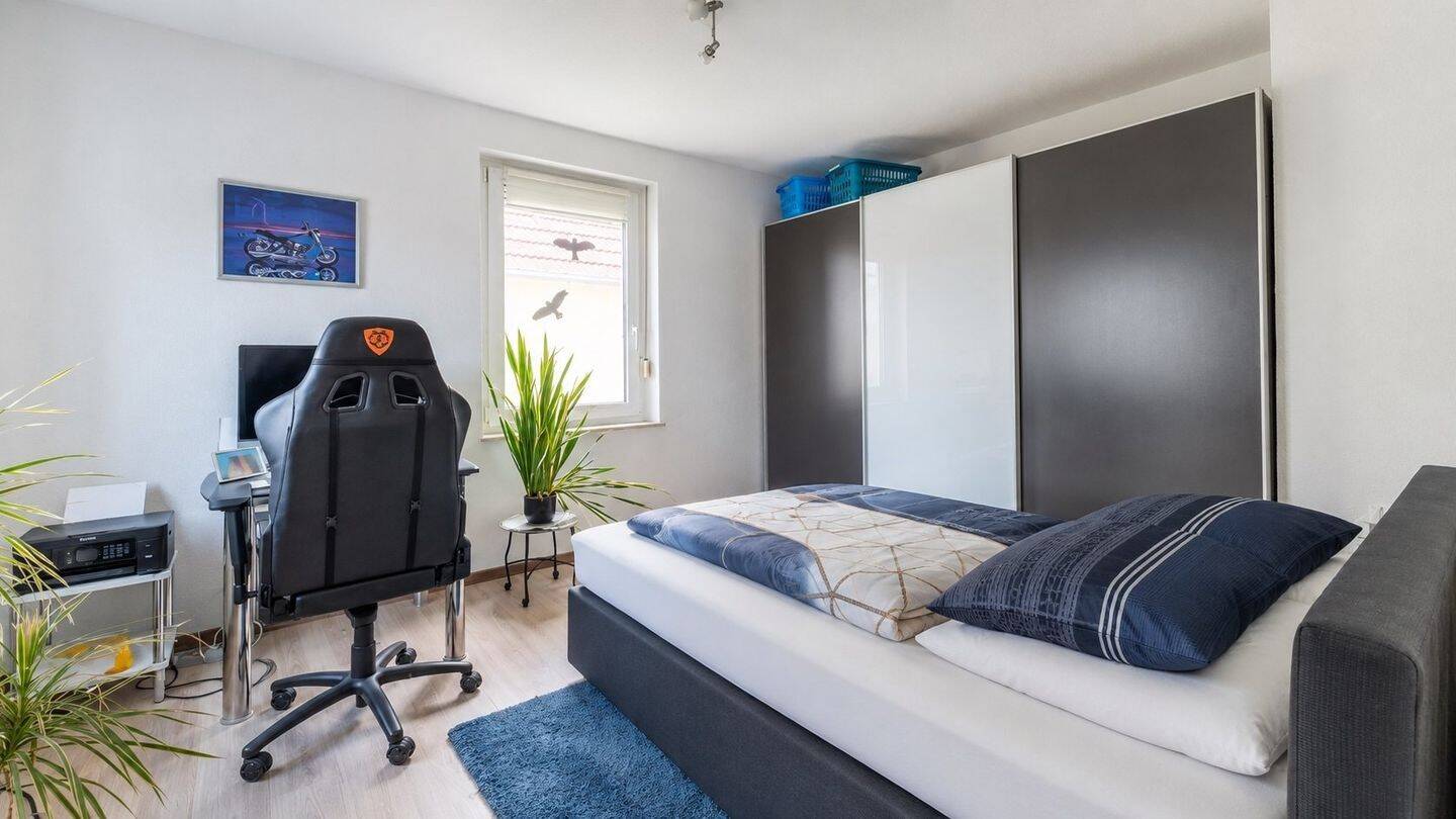 Gepflegte 3,5-Zimmer-Wohnung mit Garage in zentraler Lage von Singen – Singen (Hohentwiel) – Vorschaubild 6