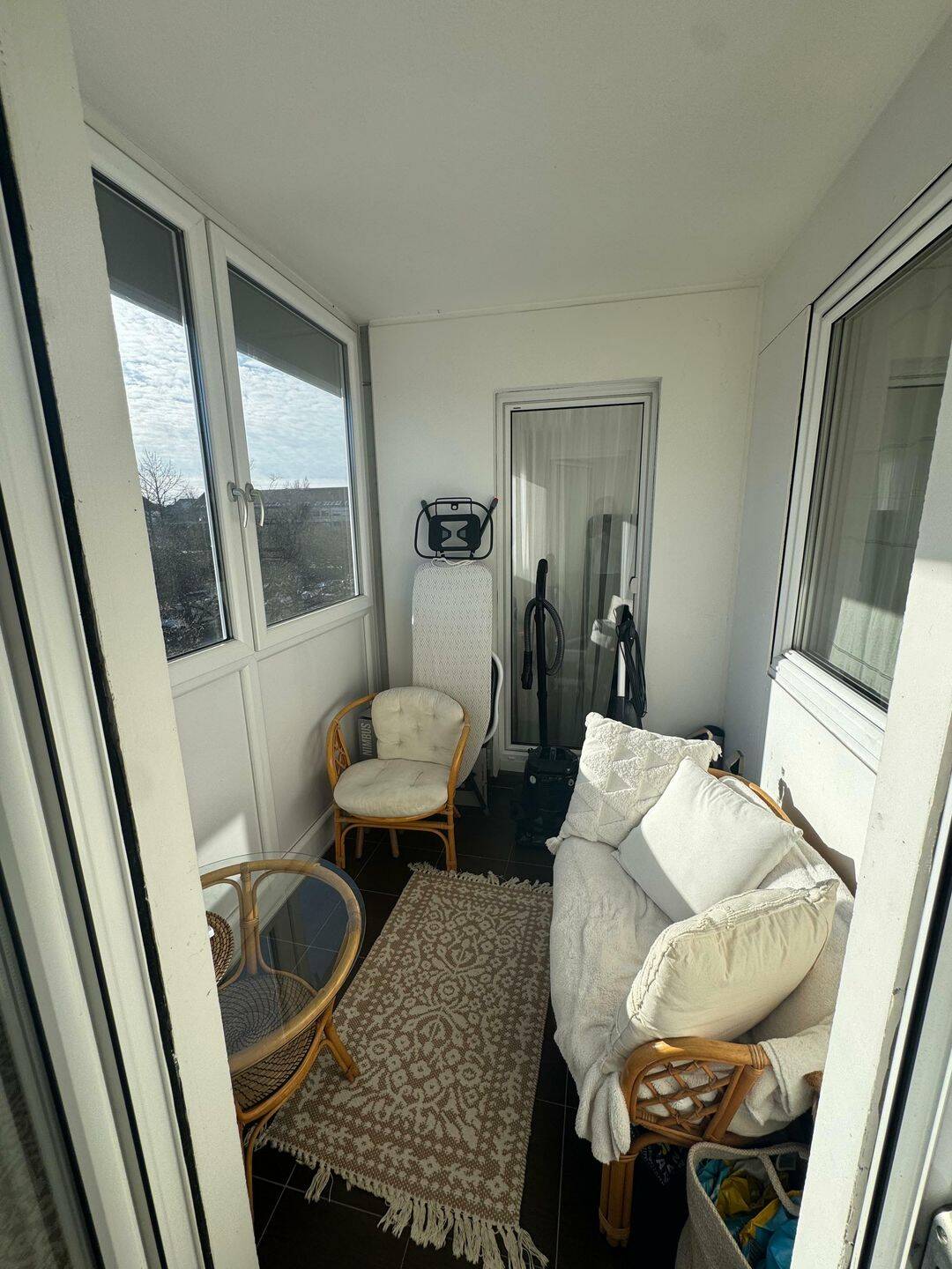 Attraktive 2-Zimmer-Wohnung mit Tiefgaragenstellplatz - Ihre Chance auf ein neues Zuhause! – Augsburg – Vorschaubild 2